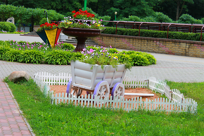 Garden Setting